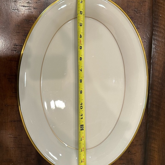 Lenox Eternal Discontinued Platter. This piece has rarely been used. - Picture 4 of 4
